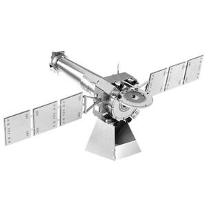 METAL EARTH 3D puzzle Rentgenová observatoř Chandra; 125635